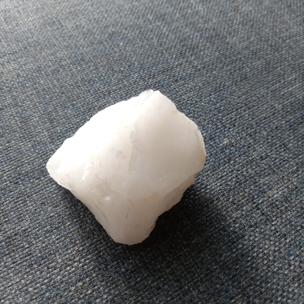 Raw milky quartz - Picture 2 of 7